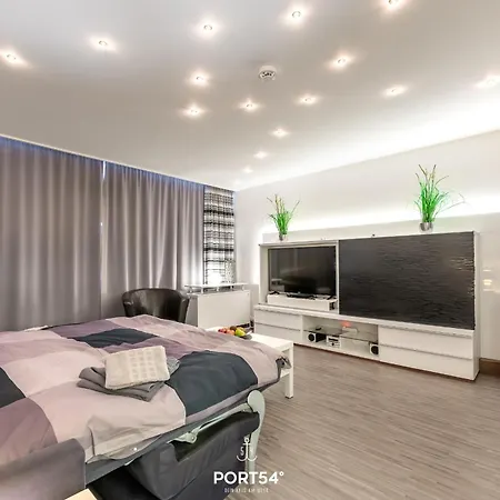 Marina 9403 In Marina *